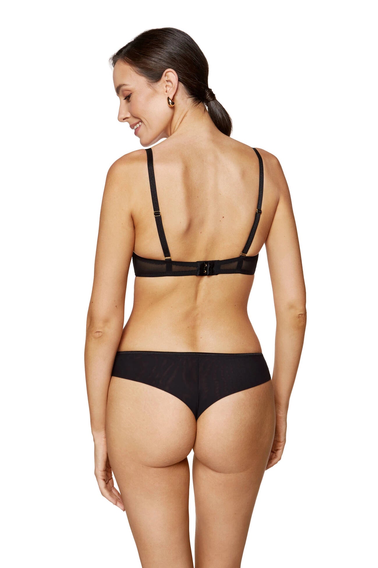 Coco soft bra with embroidery black (Discount Group A) | Gorteks | MySalvio